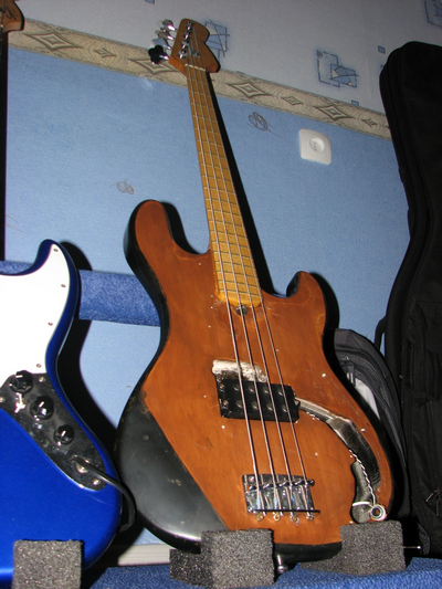 bass-guitar
